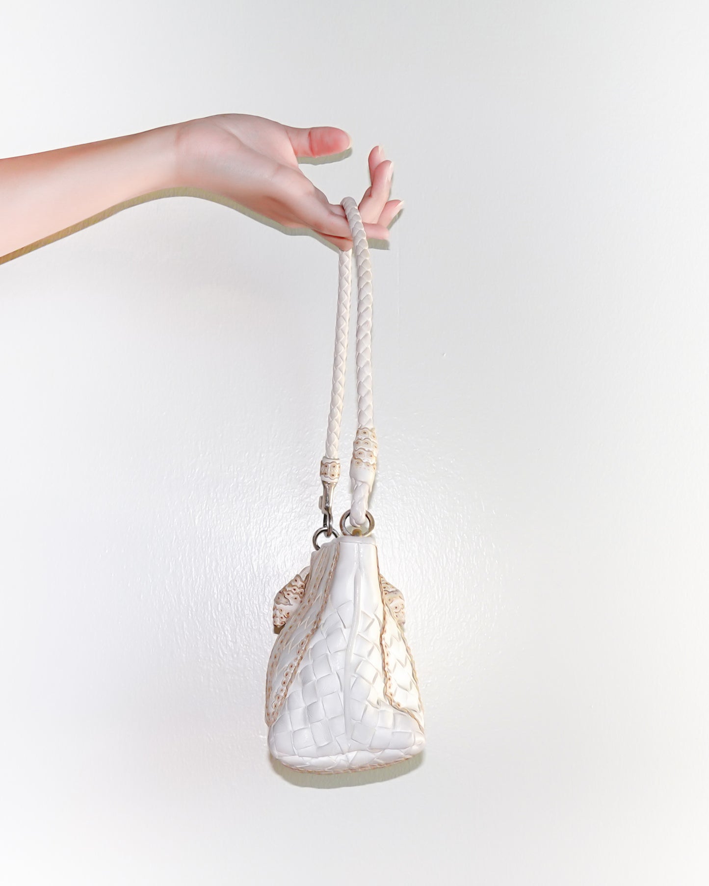 Bottega Veneta Leather Handbag Intrecciato Ivory